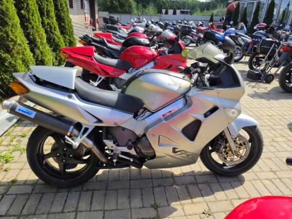Honda VFR, 1999 г.