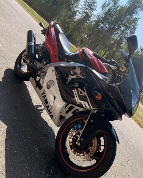 Yamaha YZF, 1998 г.