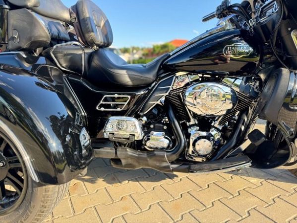 Harley-Davidson Trike FLHTCUTG, 2010 г.