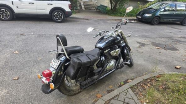 Suzuki VL800, 2001 г.