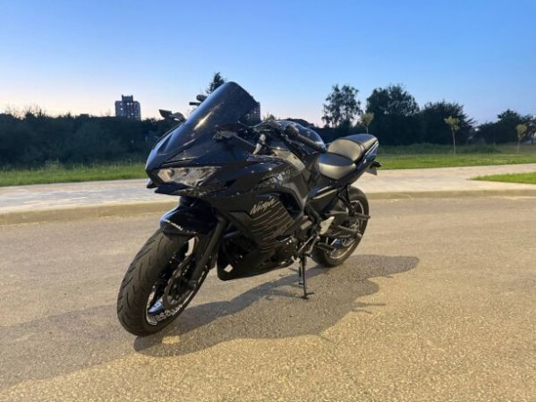  EX 650 R