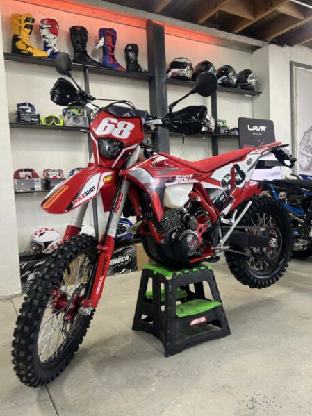 Regulmoto Holeshot, 2025 г.