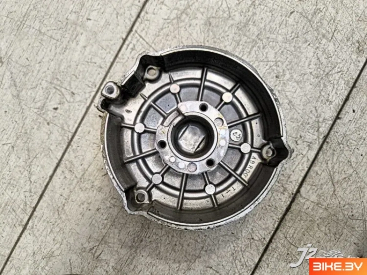 Крышка двигателя Yamaha XJ600S Diversion (1992-1997)