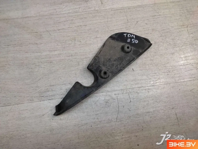 Элемент пластика боковой Yamaha TDM850 (1991-1995)