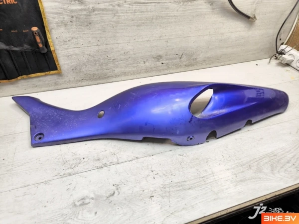 Элемент пластика боковой задний Yamaha YZF1000R Thunderace (1996-2001)