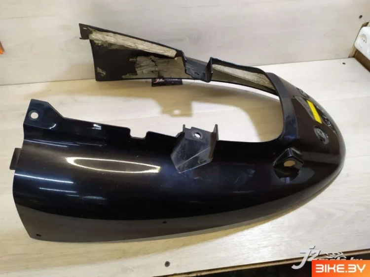 Элемент пластика задний (хвост) Honda XL1000 Varadero (2003-2006)