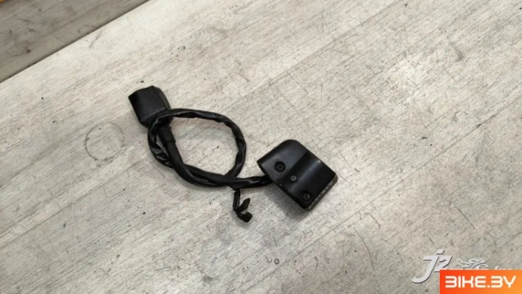 Пульт правый Kawasaki GTR1000 (1986-1993)