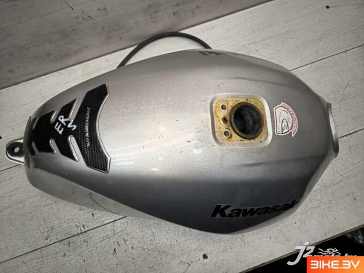 Бак Kawasaki ER-5 (1997-2000)