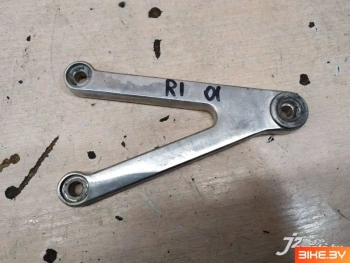 Кронштейн боковой подножки Yamaha R1 (2000-2001)