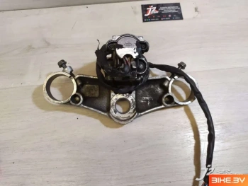 Траверса верхняя с замком зажигания Honda CBR919RR Fireblade (1996-1999)