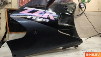 Элемент пластика боковой Kawasaki ZZR1100 (1990-1992)