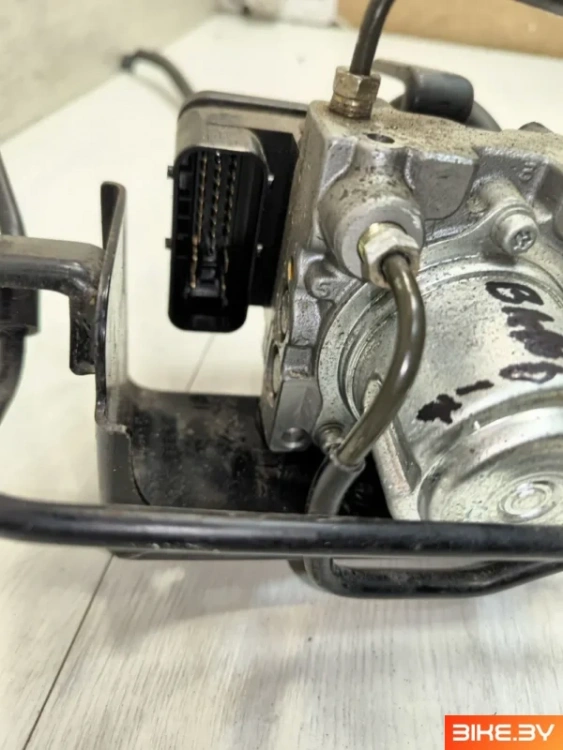 Блок ABS (помпа ABS) Suzuki GSF650S Bandit (2005-2006)