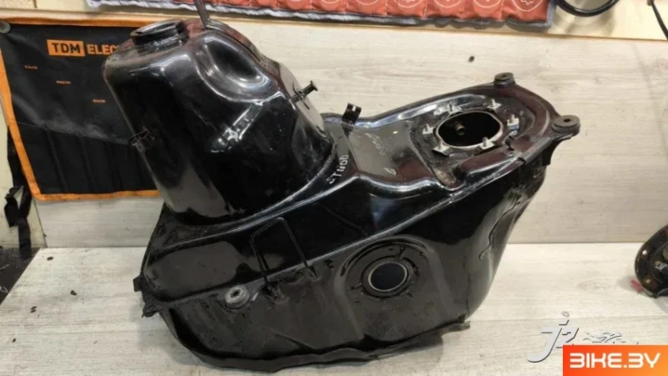 Бак топливный Honda ST1100 (1991-1995)
