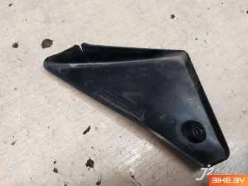 Элемент пластика Yamaha R1 (2000-2001)