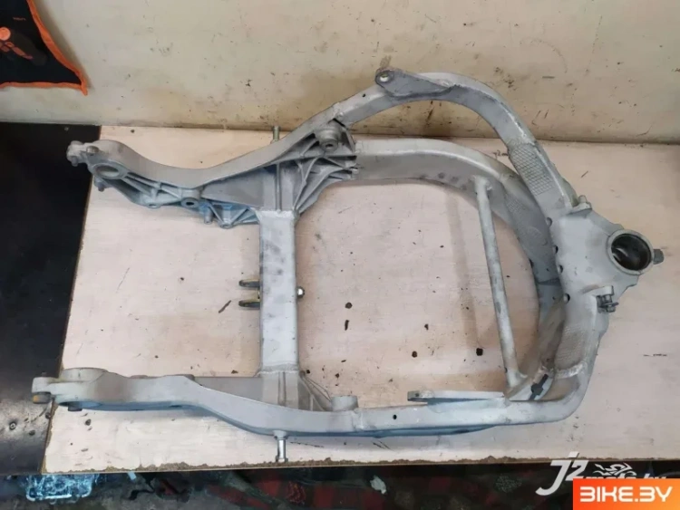 Рама с документами Honda CBR600F4i