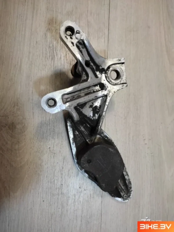 Кронштейн боковой подножки Yamaha YZF1000R Thunderace (1996-2001)