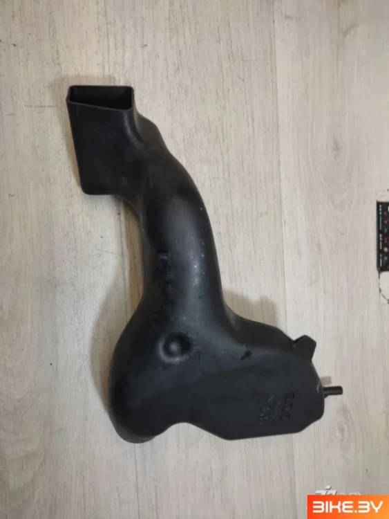 Воздуховод Yamaha R6 (1999-2002)
