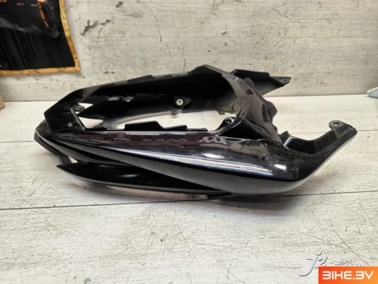 Элемент пластика задний (хвост) Yamaha FZ1N (2006-2015)