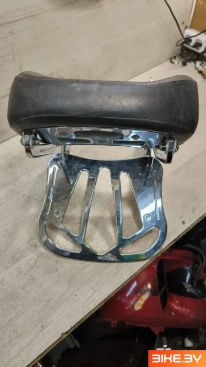 Спинка пассажира с багажником Honda VT750C (2004-2012)