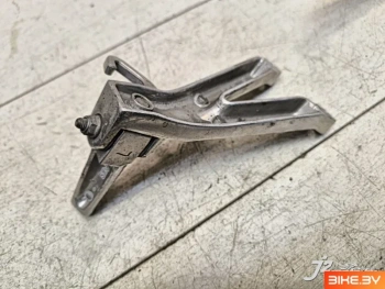 Кронштейн с боковой подножкой Kawasaki ZX-6R (2000-2002)