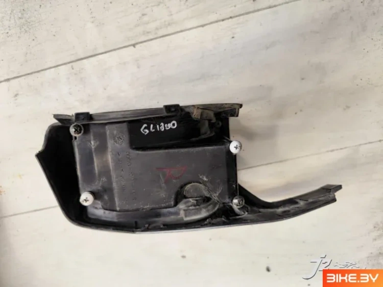 Короб боковой с крышкой Honda GL1800 (2001-2005)