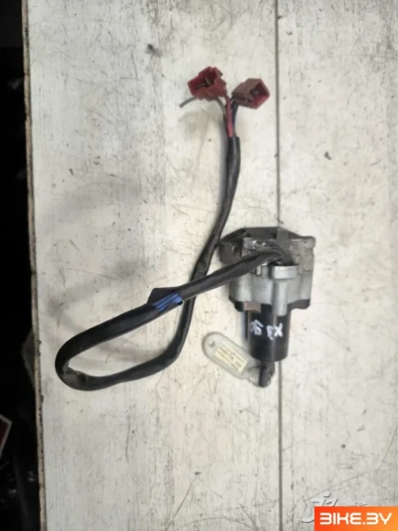 Замок зажигания Yamaha XJ900S Diversion (1995-2002)