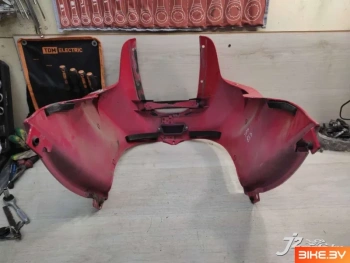 Элемент пластика передний (морда) Yamaha TDM850 (1991-1995)