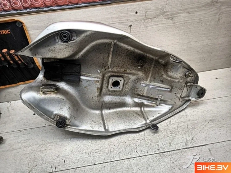 Бак Kawasaki ER-5 (1997-2000)