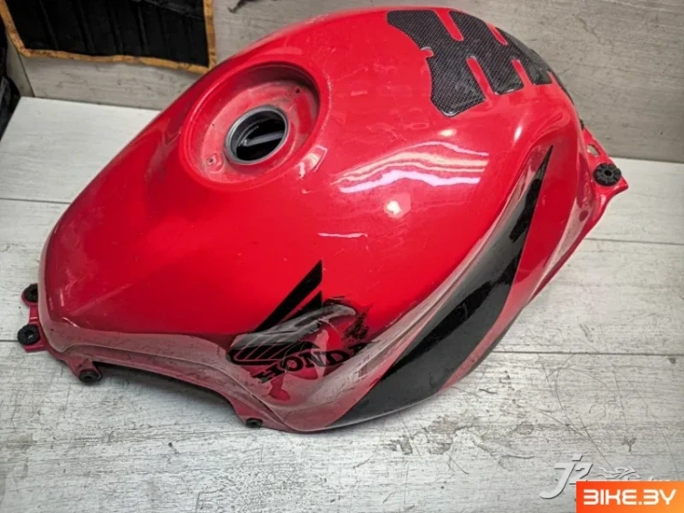 Бак есть повреждения Honda CBR600F4i (2001-2006)