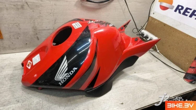 Накладка на бак Honda CBR1000RR (2006-2007)