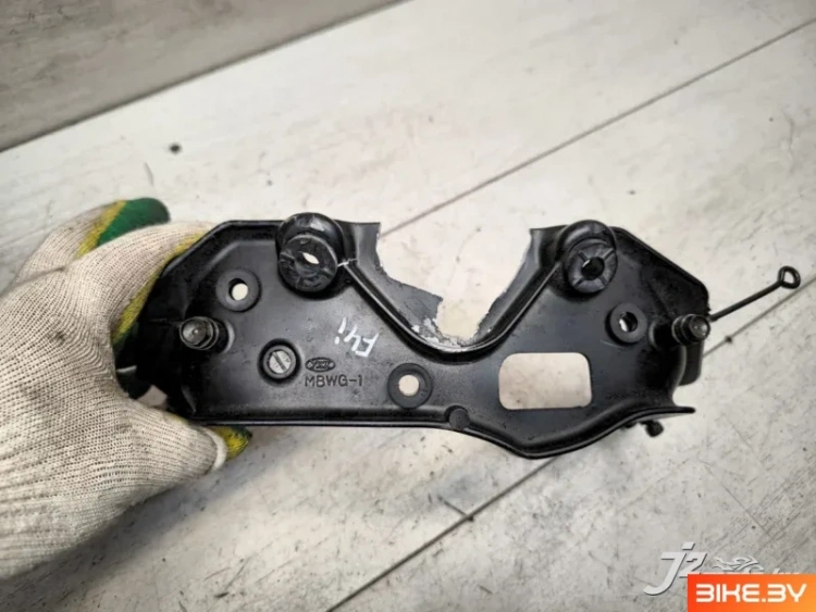 Паук (поврежденный) Honda CBR600F4i (2001-2006)