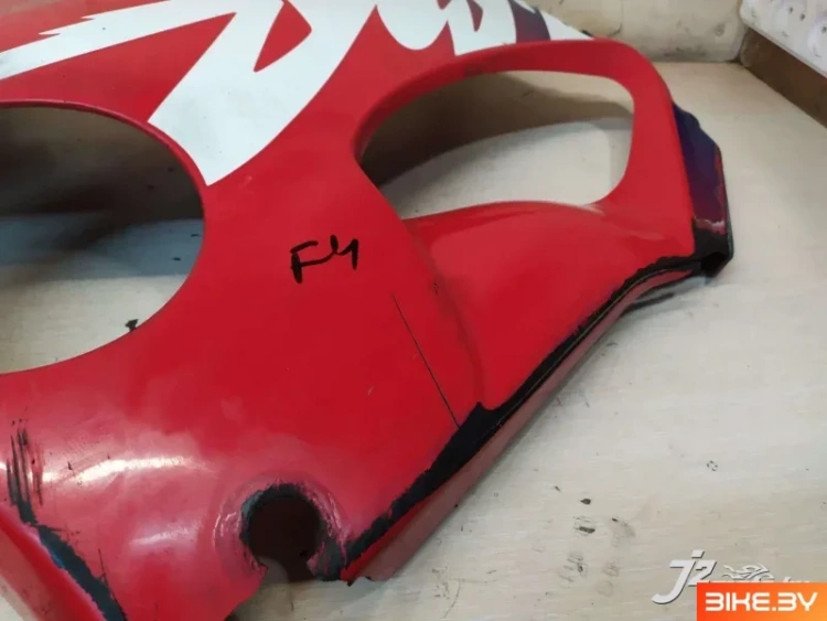 Элемент пластика боковой Honda CBR600F4