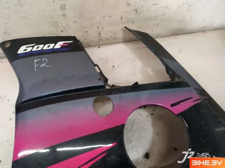 Элемент пластика боковой Honda CBR600F2