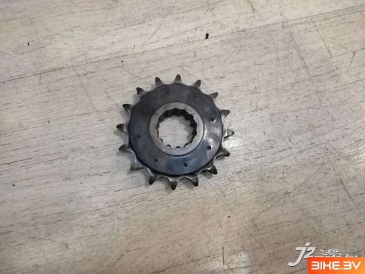 Звезда ведущая JTF333-16RB Honda CBR929RR Fireblade (2000-2001)