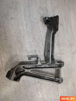 Кронштейн задней боковой подножки Honda CBR600F2 (1991-1994)