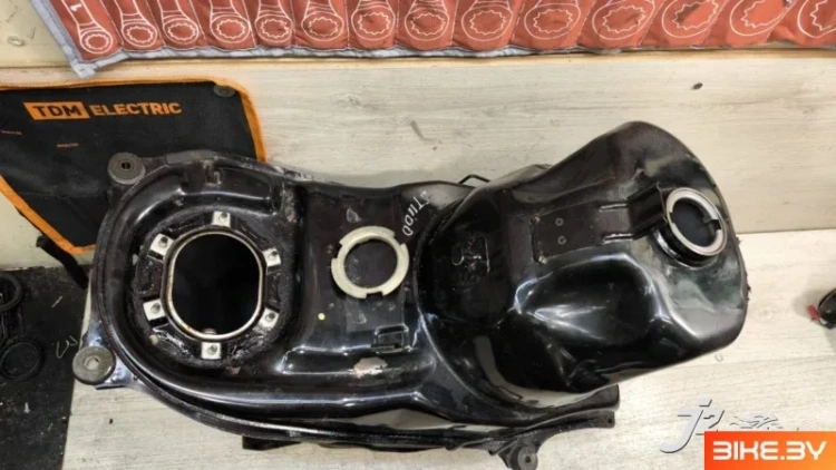 Бак топливный Honda ST1100 (1991-1995)