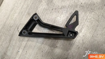 Кронштейн задней боковой подножки Yamaha FZ6S (2008-2009)