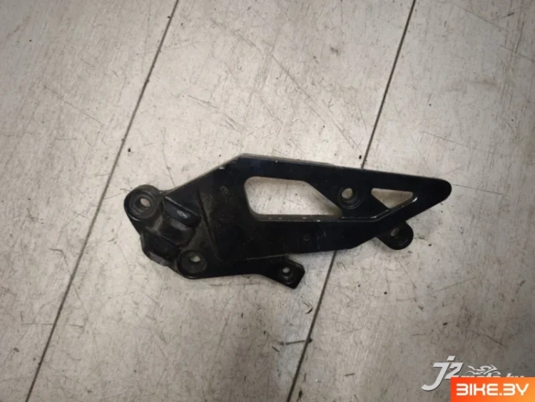 Кронштейн боковой подножки Kawasaki GPZ500 (1994-2009)