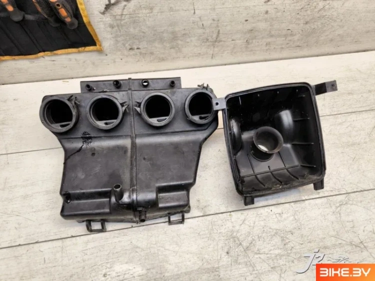 Корпус воздушного фильтра (AIRBOX) Suzuki RF600R (1993-1997)