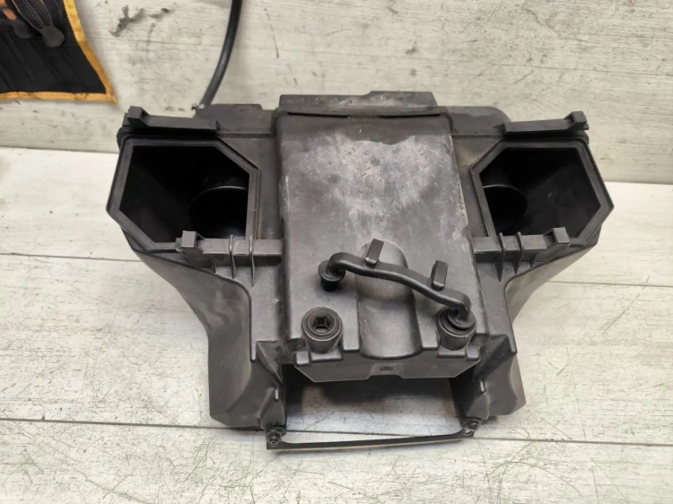 Корпус воздушного фильтра (AIRBOX) BMW K1200S (2004-2008)