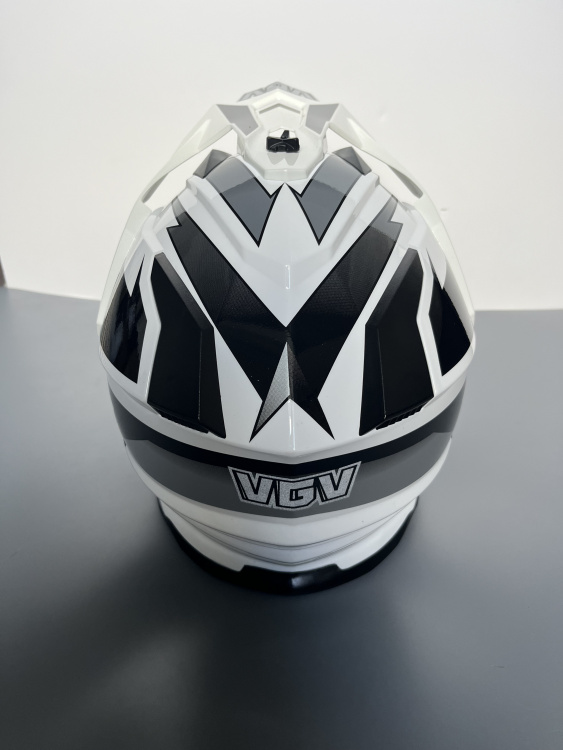Мотошлем VGV