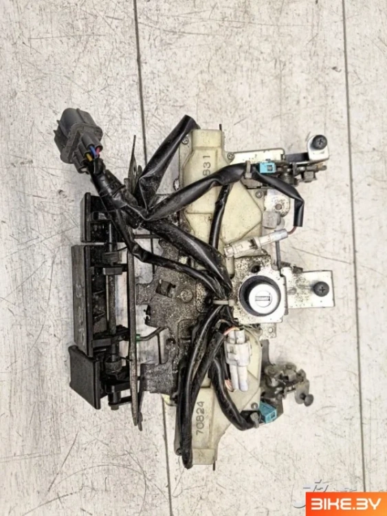 Механизм открытия кофров Honda GL1800 (2006-2010)