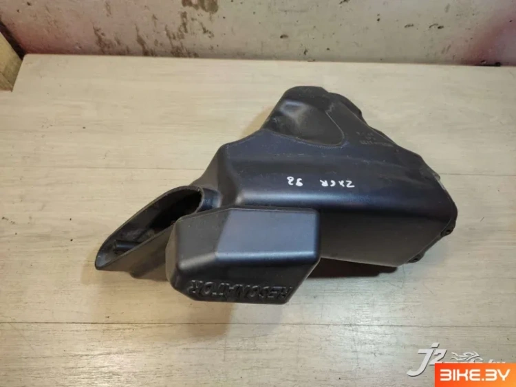 Корпус воздуховода Kawasaki ZX-6R (1998-1999)