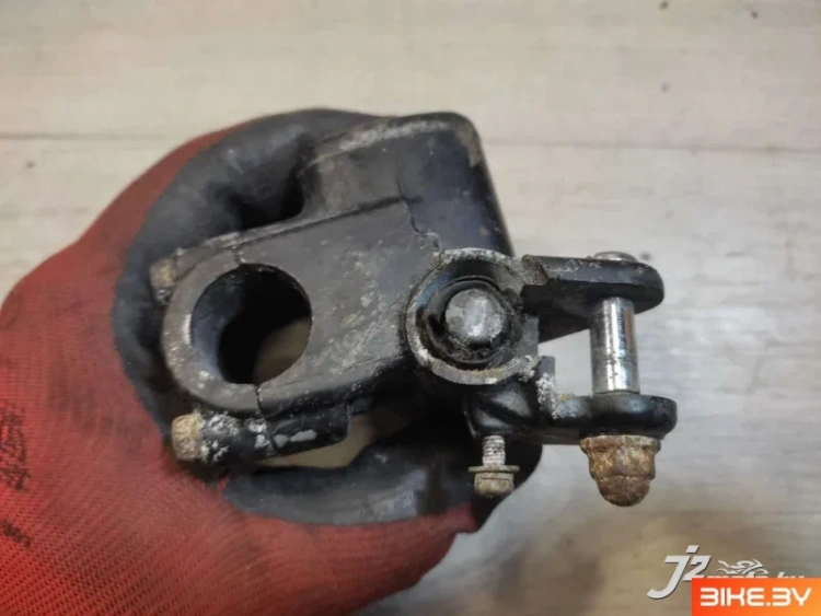 Главный тормозной цилиндр переднего тормоза Honda CBR600F2 Honda CBR600F2 (1991-1994)