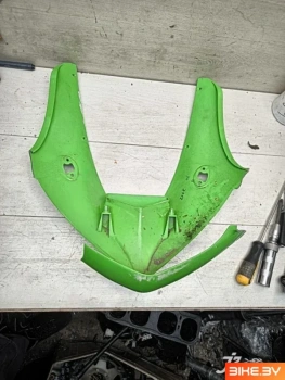 Элемент пластика передний (морда) Kawasaki ZX-6R (2005-2006)