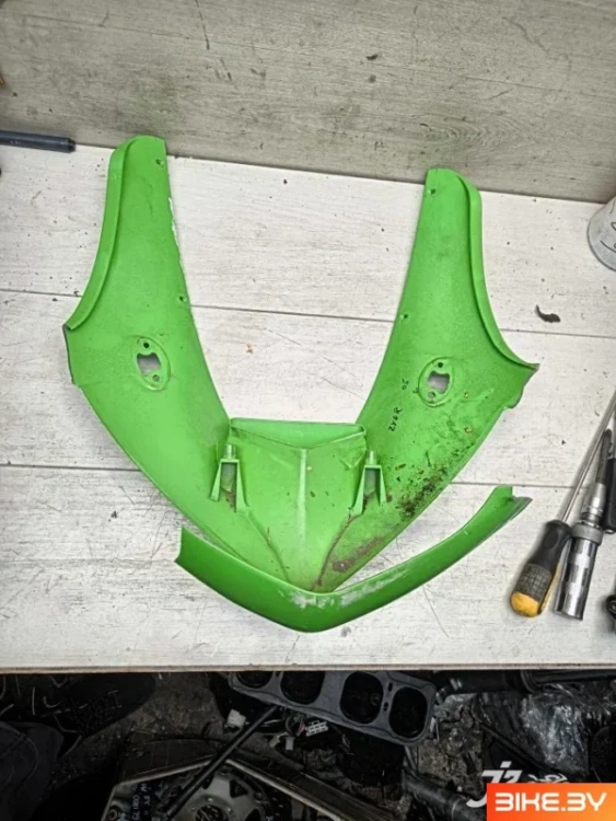 Элемент пластика передний (морда) Kawasaki ZX-6R (2005-2006)