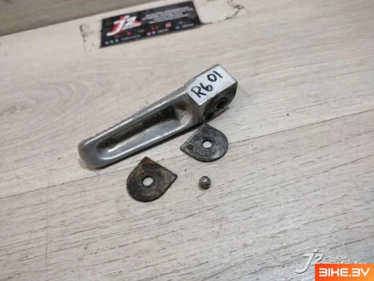 Подножка боковая Yamaha R6 (1999-2002)