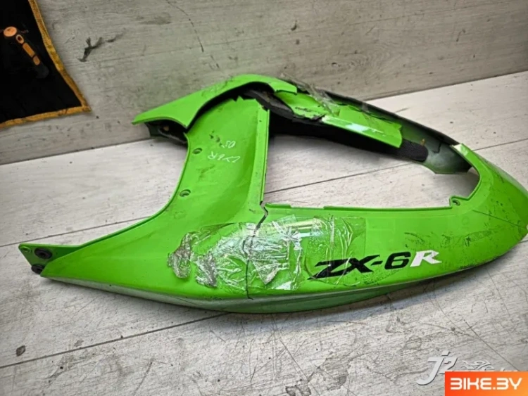 Элемент пластика Kawasaki ZX-6R (2005-2006)