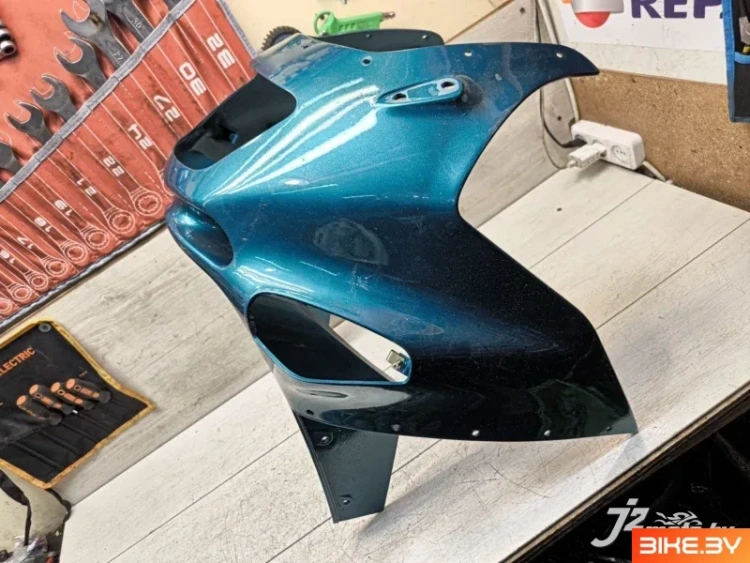 Элемент пластика передний (морда) Kawasaki ZZR600 (1993-2003)