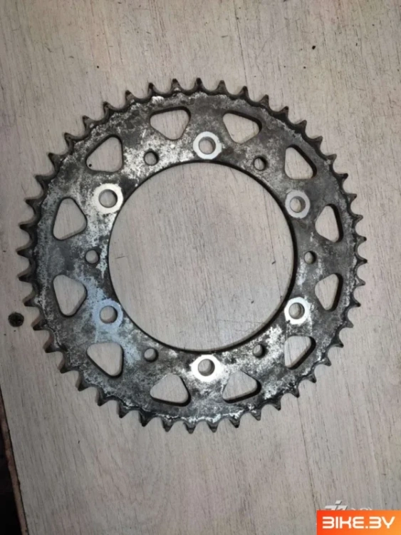 Звезда ведомая JTR2453-46 Yamaha XJ6 Diversion (2009-2016)